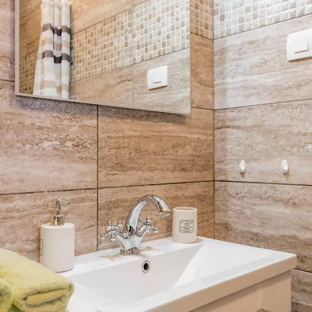 Haus Rustica Holiday home Pula