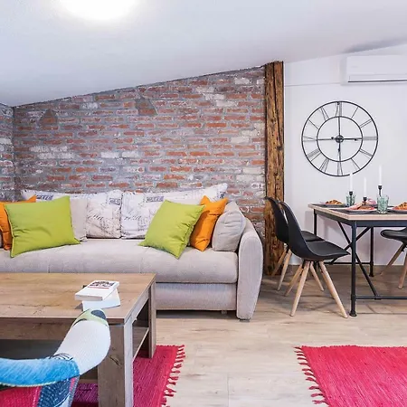 Haus Rustica Hébergement de vacances Pula