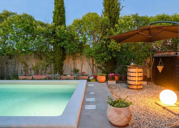 Haus Rustica 펜션 *