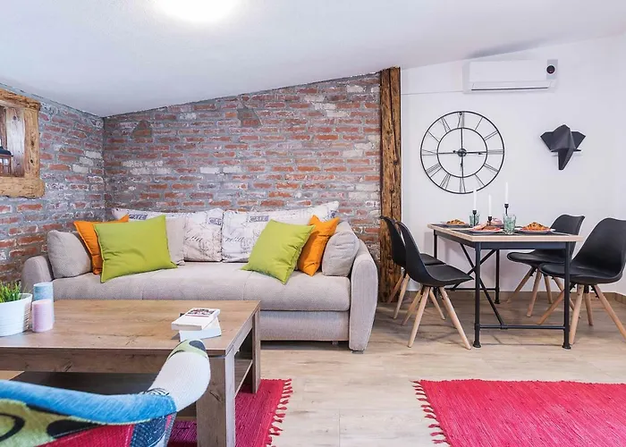 Haus Rustica Сasa de vacaciones Pula